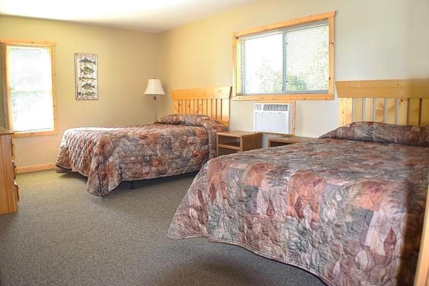 Canary Beach Resort Glenwood Extérieur photo